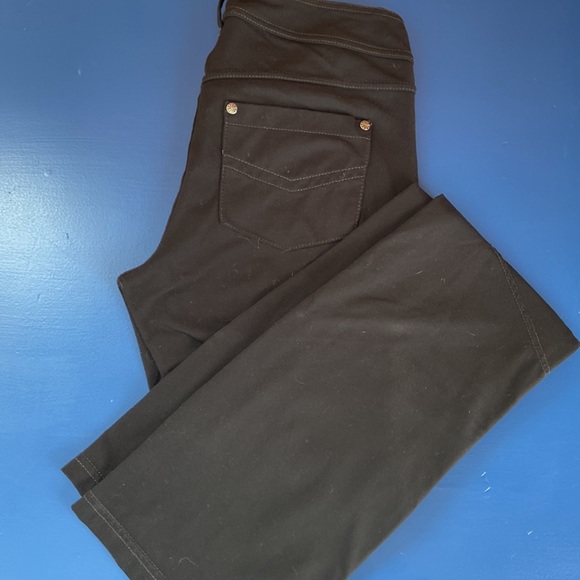 Athleta Pull-On Flair Pants size small Black BETTINA - Picture 4 of 6